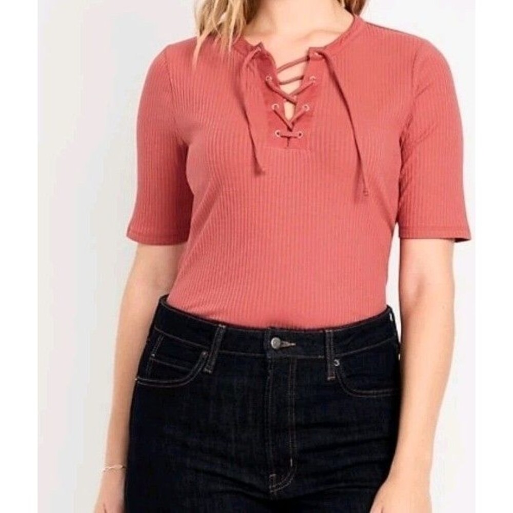NWT Women's Old Navy Snug Fit Lace-up Front Ribbed Knit Shirt Size S N7